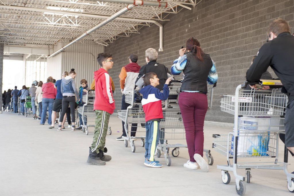 QUEUE SUPERMARKET