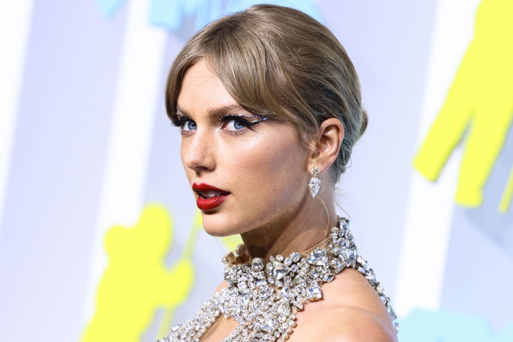 A TAYLOR SWIFT TRIBAL BRANDING MASTERCLASS: YOU’RE THE PROBLEM