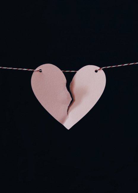 kelly-sikkema-E8H76nY1v6Q-unsplash-min